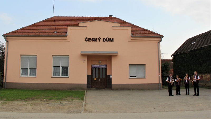 Do Drugog svjetskog rata Česi u Hrvatskoj posjedovali su desetak vlastitih čeških domova – na slici dom u Daruvarskom Brestovcu nakon najnovije renovacije (Foto Jednota)