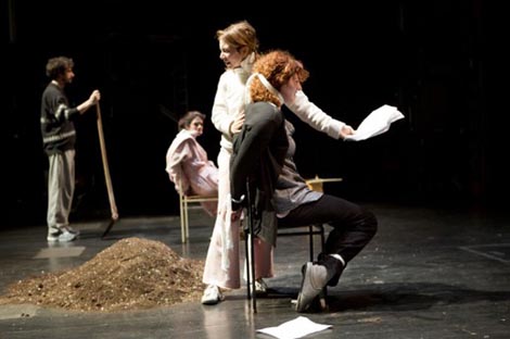 HKD Teatar, Rijeka: Oliver Frljić, Aleksandra Zec, red. Oliver Frljić