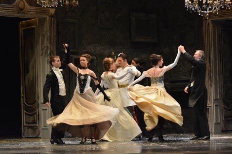 Hrvatsko narodno kazalište u Osijeku: Lav Nikolajevič Tolstoj, Ana Karenjina, red. Dora Ruždjak Podolski