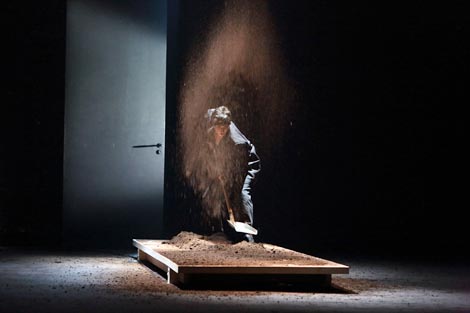 Gradsko dramsko kazalište Gavella, Zagreb: Jean Anouilh, Antigona; red. Aleksandar Popovski