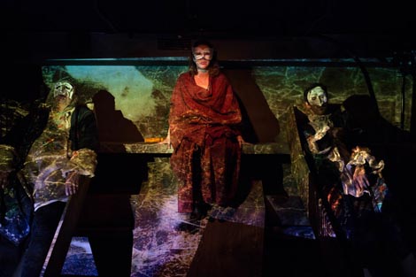 Eurokaz, Zagreb: Bife Titanik, prema pripovijetki Bife Titanik Ive Andrića, raspravi Strah i drhtanje Sørena Kierkegaarda, romanu Ljubavnik u Bolzanu Sándora Máraia, red. Branko Brezovec