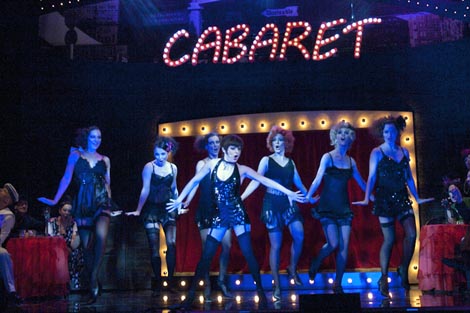 Zagrebačko gradsko kazalište komedija: Joe Masteroff / Fred Ebb / John Kander, Cabaret, red. Dora Ruždjak Podolski, dir. Dinko Appelt