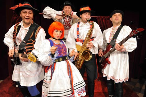 Noćna scena Satiričkog kazališta Kerempuh, Zagreb: Cabaret Chishche Lishche, red. Chishche Lishche