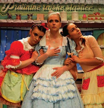 Dječje kazalište Branka Mihaljevića, Osijek, Gradsko kazalište Joza Ivakić, Vinkovci: Kristina Gavran, Čarobni kolač, red. Frana Marija Vranković