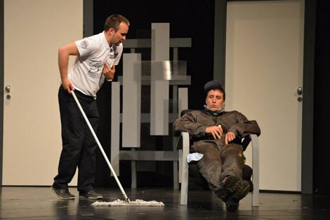 Gradsko kazalište Zorin dom, Karlovac: Luigi Lunari, Čekaonica d.o.o., red. Ivana Peroš