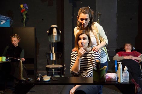 Scenu Zvonimir Rogoz Hrvatskog narodnog kazališta u Varaždinu: Robert Harling, Čelične magnolije, red. Barbara Rocco