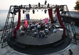 7. Riječke ljetne noći: Hrvatsko narodno kazalište Ivana pl. Zajca RIjeka, Daniil Harms, Cirkus destetika, red. Aleksandar Popovski