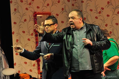 Zagrebačko gradsko kazalište Komedija: Paul Pörtner, Čisto ludilo, red. Nina Kleflin