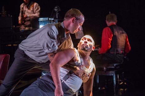 Trafik, Rijeka, The Necessary Stage, Singapur, HNK Ivana pl. Zajca, Rijeka, Esplanade – Theatres on the Bay, The Studios, Singapur: Crossings, red. Alvin Tan