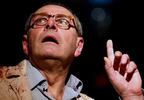 Teatar Exit, Zagreb: John Logan, Crveno, red. Matko Raguž