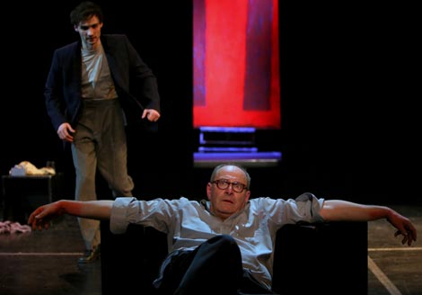 Teatar Exit, Zagreb: John Logan, Crveno, red. Matko Raguž