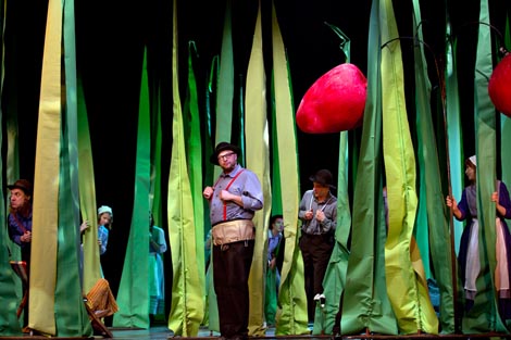 Gradsko kazalište Trešnja, Zagreb: Nina Kleflin (prema Ezopovoj basni), Cvrčak i mrav, red. Nina Kleflin