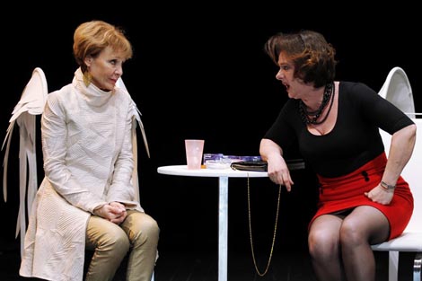 Hrvatska drama HNK-a Ivana pl. Zajca i HKD teatar Rijeka: Vedrana Rudan, Dabogda te majka rodila, red. Tatjana Mandić Rigonat