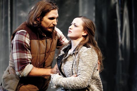 Scena 55 Hrvatskog narodnog kazališta Split: Marta Buchaca, Djevojčice ne bi trebale igrati nogomet, red. Nenni Delmestre