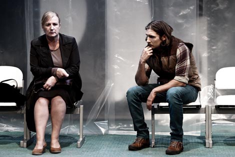 Scena 55 Hrvatskog narodnog kazališta Split: Marta Buchaca, Djevojčice ne bi trebale igrati nogomet, red. Nenni Delmestre