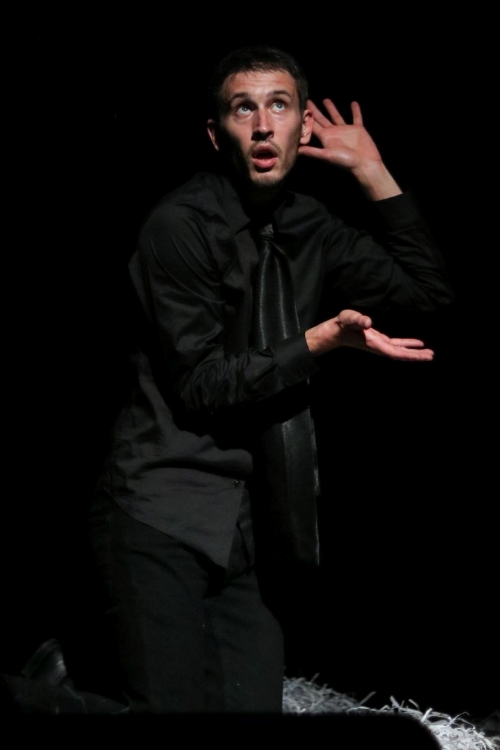 Glumačka družina Histrion: Silvio Vovk. <em>Dobrodošli u KLUB</em>, red. Silvio Vovk