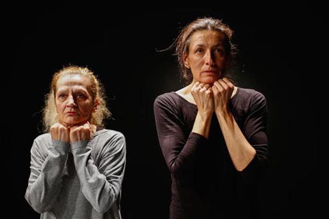 Zagrebačko kazalite mladih i Akademija dramske umjetnosti: Ivana Šojat Kuči, Elza hoda kroz zidove, red. Ivan Planinić