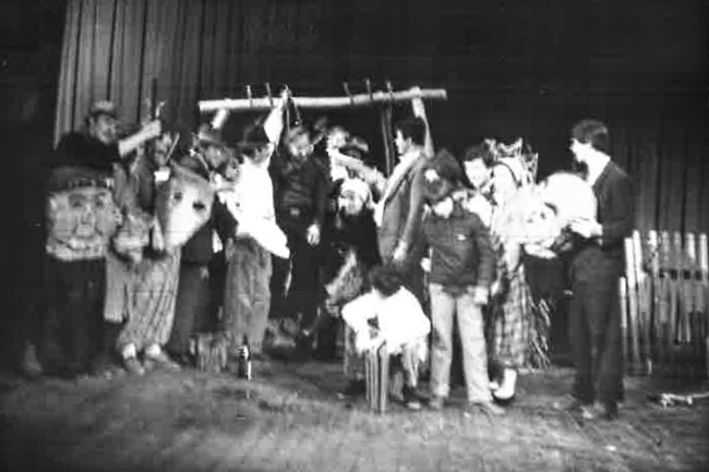 Predstava <em>Faško</em>, na Međunarodnom festivalu pučkog teatra u Hercegovcu, 1992.