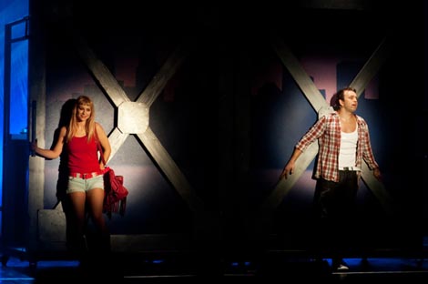 B Glad produkcija, Zagreb: Tom Snow – Dean Pitchford, Footloose, red. Igor Barberić