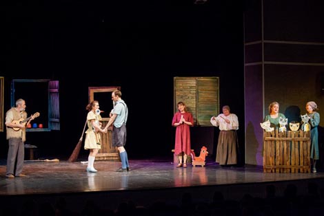 Dječje kazalište Branka Mihaljevića, Osijek: Tamara Kučinović (prema motivima istoimene pjesme Ratka Zvrka), Grga Čvarak, red. Tamara Kučinović