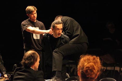 Zagrebačko kazalište mladih: William Shakespeare, Hamlet, red. Oliver Frljić