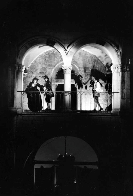 Molière – Tudišević, <em>Ilija Kuljaš – Građanin plemić</em> / <em>Le Bourgeois gentilhomme</em>, red. Ivica Kunčević, DLJI, Festivalski dramski ansambl, atrij Palače Sponza, 1997.