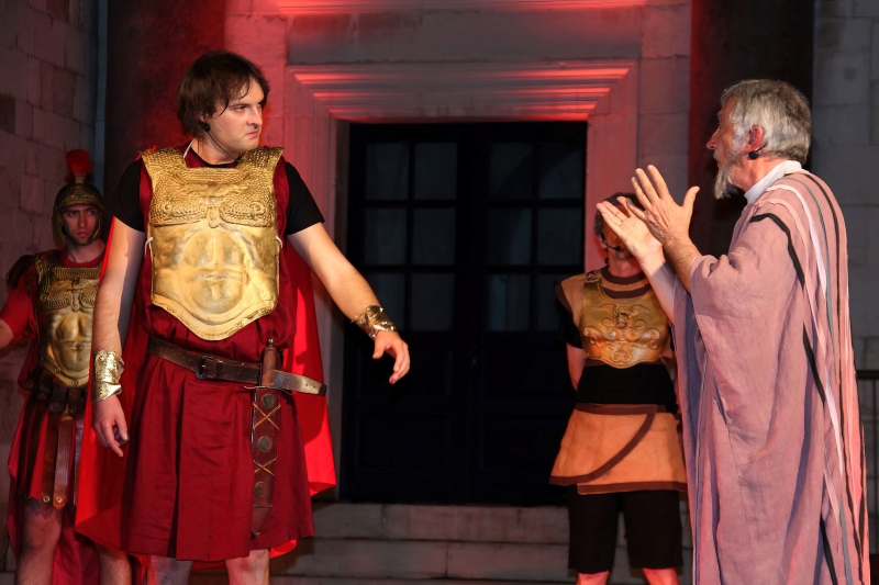 Dramski studio Ilirik, Split: Silvana Dragun, <em>Muka svetog Dujma</em>, red. Rade Perković, pasionska predstava