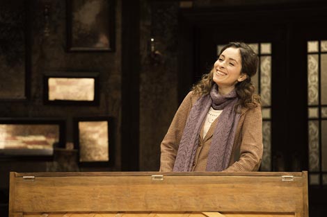 Zrinka Cvitešić (Girl); Phoenix Theatre, London (West End): Ende Walsh – Glen Hansard & Markéta Irglovà, Once, red. John Tiffany, foto: Manuel Harlan