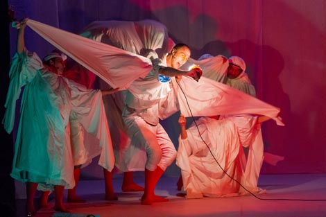 Dječje kazalište Branka Mihaljevića, Osijek, i Osječko ljeto kulture, Jonathanov let (po motivima romana Galeb Jonathan Livingston Richarda Bacha prilagodio Nikola Zavišić), red. Nikola Zavišić