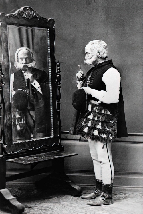 Josip Freudenreich kao krčmar Grga u predstavi Graničari. Ulogu je preuzeo od brata Franje Freudenreicha.