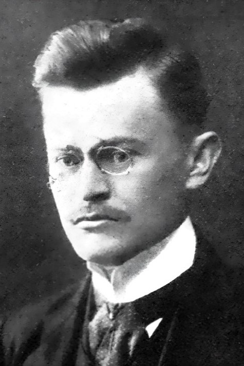 Joza Ivakić (Vinkovci, 18. ožujka 1879. - Zagreb, 6. kolovoza 1932.), hrvatski književnik, kazališni i filmski redatelj