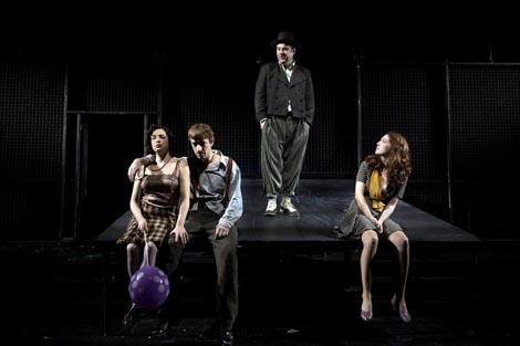 Pozorište Atelje 212, Beograd, Ödön von Horváth, Kazimir i Karolina, red. Snežana Trišić