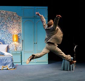 Theater Basel, Švicarska: King Size, red. Christoph Marthaler 