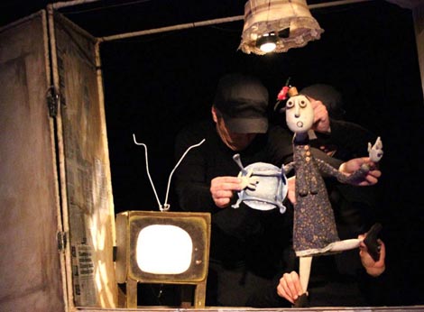 Kazališna družina Pinklec, Čakovec, Dječje kazalište Dubrava, Zagreb: Tamara Kučinović (prema romanu Kućni duhovi Dubravke Ugrešić), Kućni duhovi ili nevidljivi recept za sreću, red. Tamara Kučinović