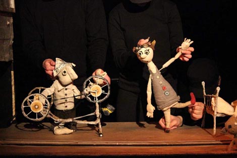 Kazališna družina Pinklec, Čakovec, Dječje kazalište Dubrava, Zagreb: Tamara Kučinović (prema romanu Kućni duhovi Dubravke Ugrešić), Kućni duhovi ili nevidljivi recept za sreću, red. Tamara Kučinović