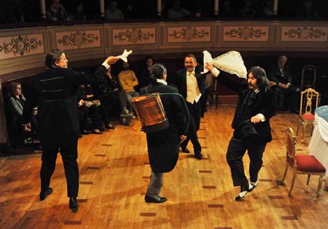 Kazalište Marina Držića, Dubrovnik: Georges Feydeau, Mačak u vreći, red. Ivan Leo Lemo, foto: Željko Tutnjević