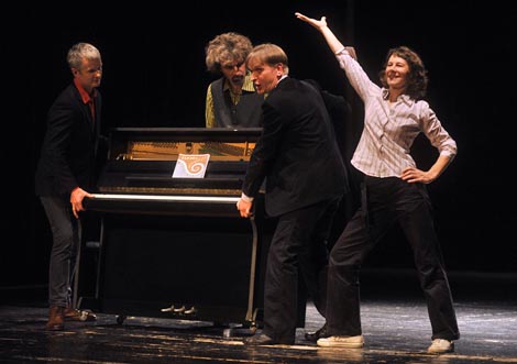 Teatar 2000, Zagreb: Vilim Matula (prema pjesničkoj zbirci Vertigo Branka Maleša), Maleš, Maleš, redatelj Vilim Matula