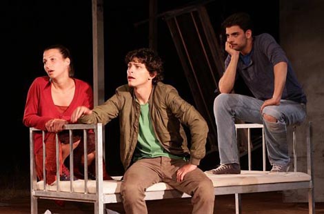 Kazalište Ulysses, Heartefact fond, Bitef teatar, Kamerni teatar 55, Beograd, Testament films: Biljana Srbljanović, Mali mi je ovaj grob, red. Dino Mustafić