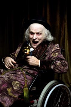 Satiričko kazalište Kerempuh, Zagreb: Duško Kovačević, Maratonci trče počasni krug (Desni profil Beograda), red. Iva Milošević