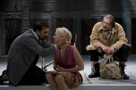 Hrvatsko narodno kazalište u Zagrebu: Maksim Gorki, Na dnu, red. Paolo Magelli