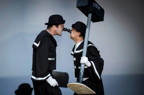 Gradsko kazalište Marina Držića Dubrovnik / Kazalište PlayDrama, Split: Daniil Harms, Nalik na tikvu, red. Goran Golovko