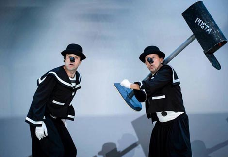 Gradsko kazalište Marina Držića Dubrovnik / Kazalište PlayDrama, Split: Daniil Harms, Nalik na tikvu, red. Goran Golovko