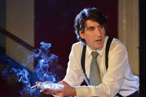 Noćna scena Hrvatskog narodnog kazališta u Osijeku: Dubravko Jelačić Bužimski, Noćna igra s Jesenjinom, red. Dražen Ferenčina