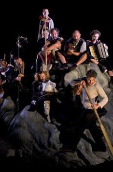 Kazalište Ulysses, Brijuni; Gradsko dramsko kazalište Gavella, Zagreb; Srpsko narodno pozorište, Novi Sad; Slovensko narodno gledališče, Maribor; Atelje 212, Beograd; Festival Sterijino pozorje, Novi Sad; Teatar navigator, Skopje: Goran Stefanovski, Odisej, red. Aleksandar Popovski 