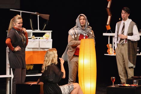 Gradsko kazalište Požega i Umjetnička akademija u Osijeku: Hrvoje Kovačević, Osveta, red. Majkl Mikolić, foto: Igor Bellian, © PRO Art - sva prava pridržana