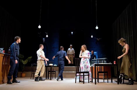 Gradsko dramsko kazalište Gavella: William Shakespeare, Othello, red. Franka Perković