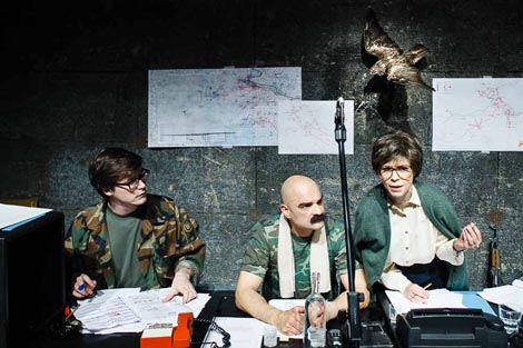 Zagrebačko kazalište mladih: Miran Kurspahić, Pad, red. Miran Kurspahić