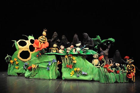 Gradsko kazalište Joza Ivakić, Vinkovci: Waldemar Bonsels, Pčelica Maja, red. Maja Lučić