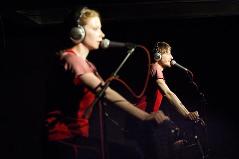 Schaubühne aus Lehniner Platz, Berlin, Duncan Macmillan, Pluća (Lungs), red. Katie Mitchell, foto: Gianmarco Bresadola