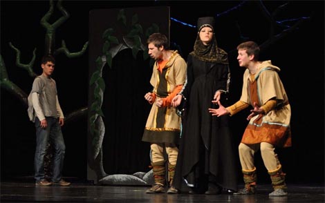 Istarsko narodno kazalište – Gradsko kazalište Pula: Samanta Milotić Bančić, Putovima glagoljaša, red. Samanta Milotić Bančić, arhivska fotografija